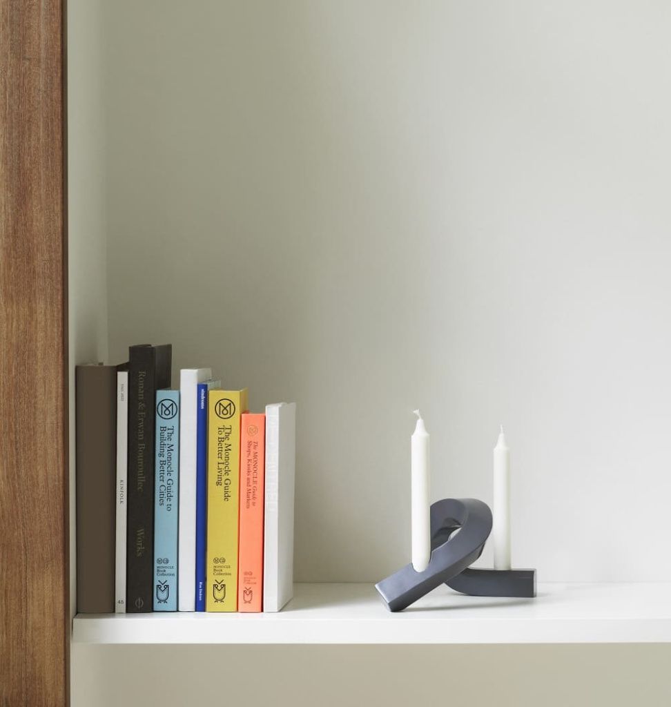 Подсвечник Crooked Candlestick Two Grey