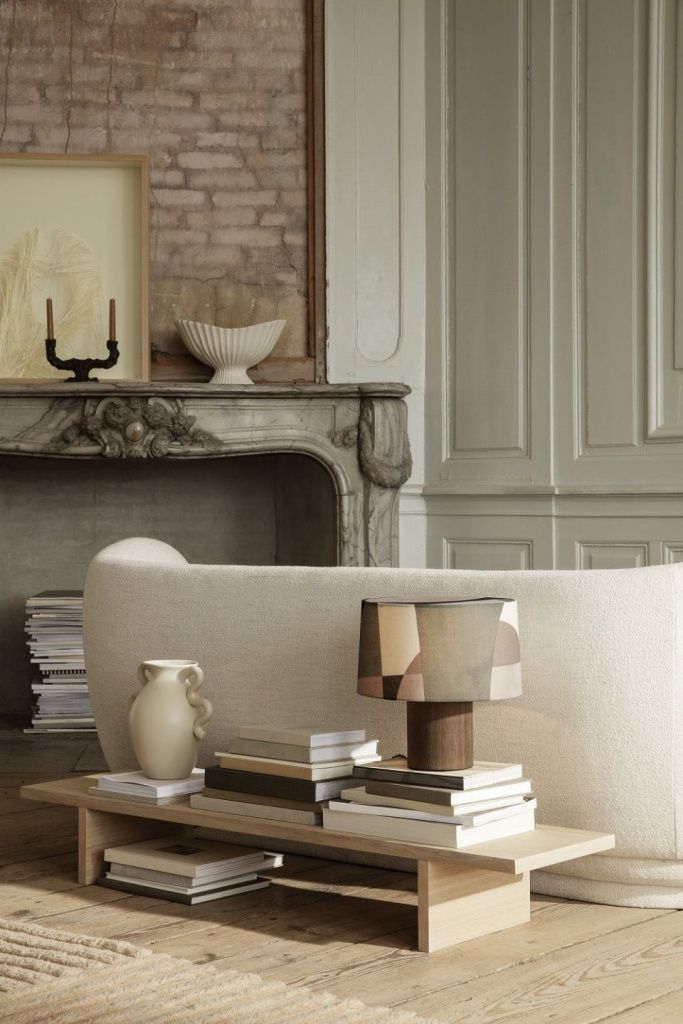 Столик Kona Display Table Natural Oak