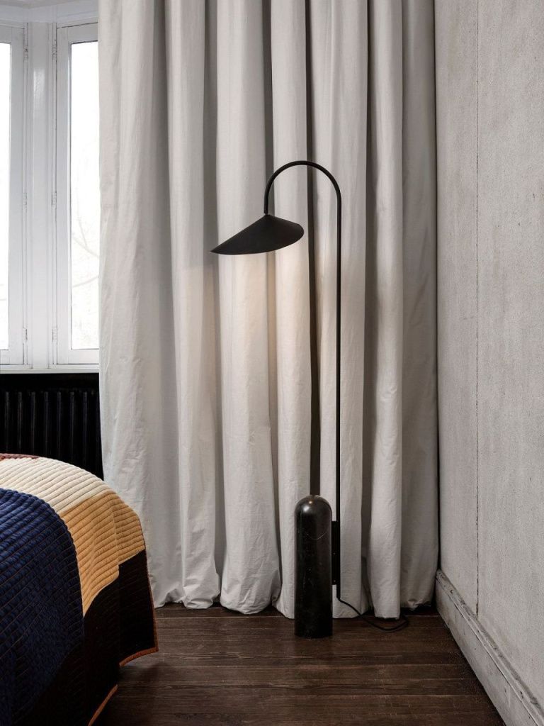 Торшер Arum Floor Lamp Black