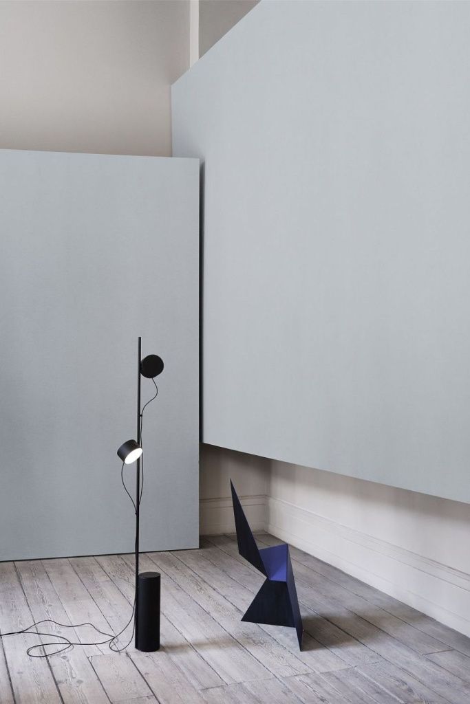 Торшер Post Floor Lamp Black