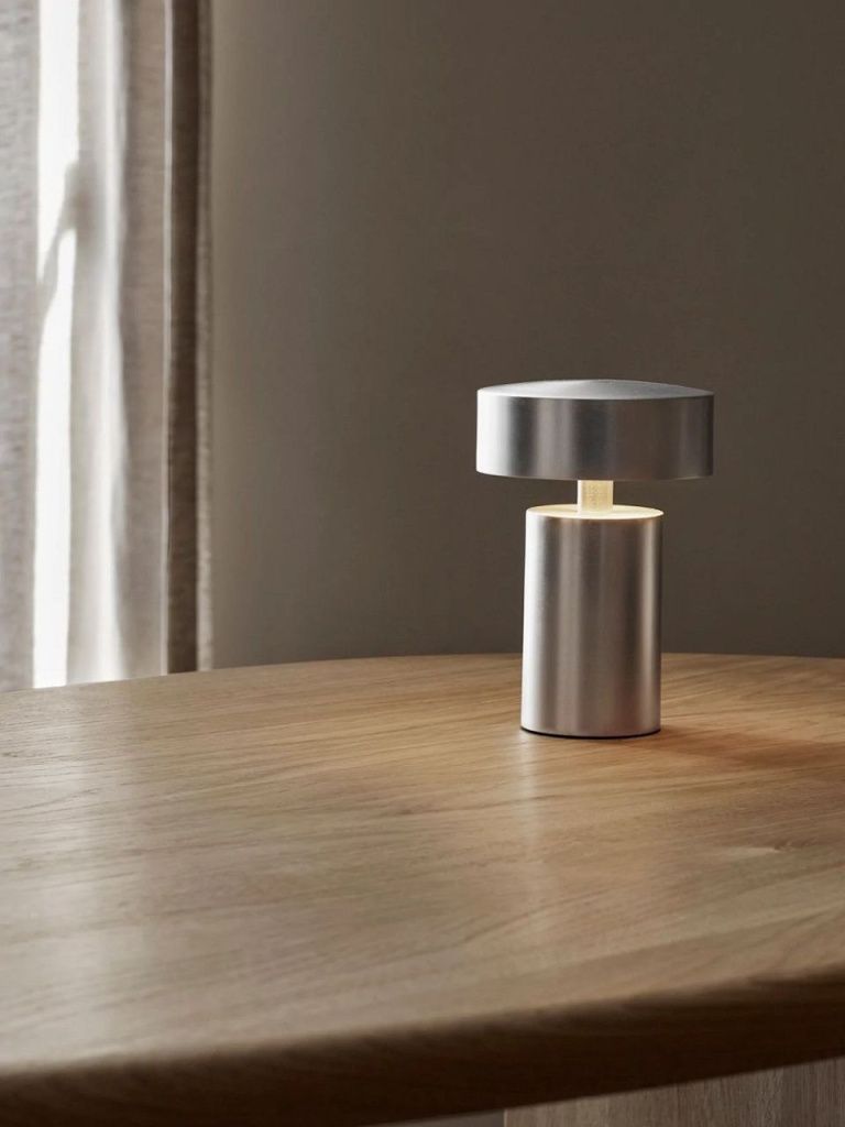Светильник настольный Column Table Lamp Brushed Aluminium